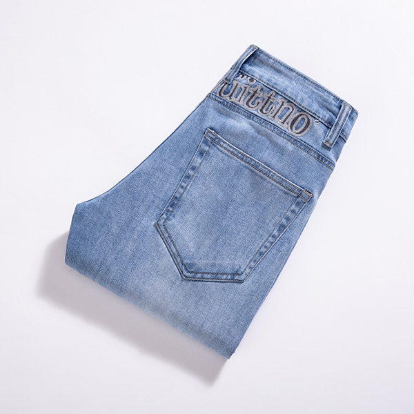 ブランドジーンズ角部分ディテール